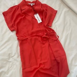 NWT Coral Dress - Short Sleeve Mid length Elizabeth and James